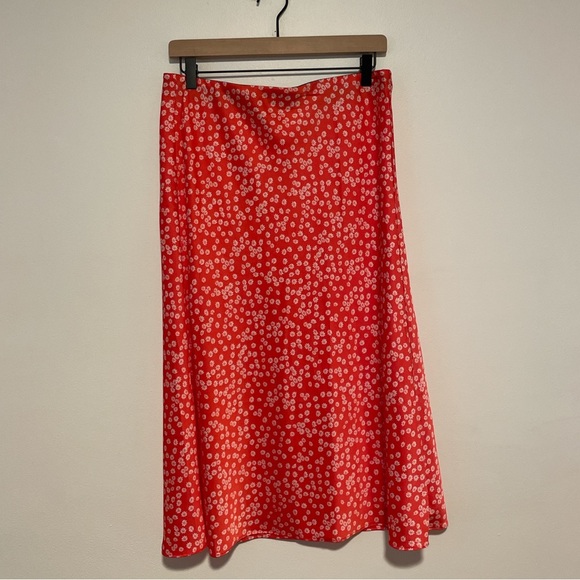 LOFT Dresses & Skirts - LOFT Size M mid length skirt